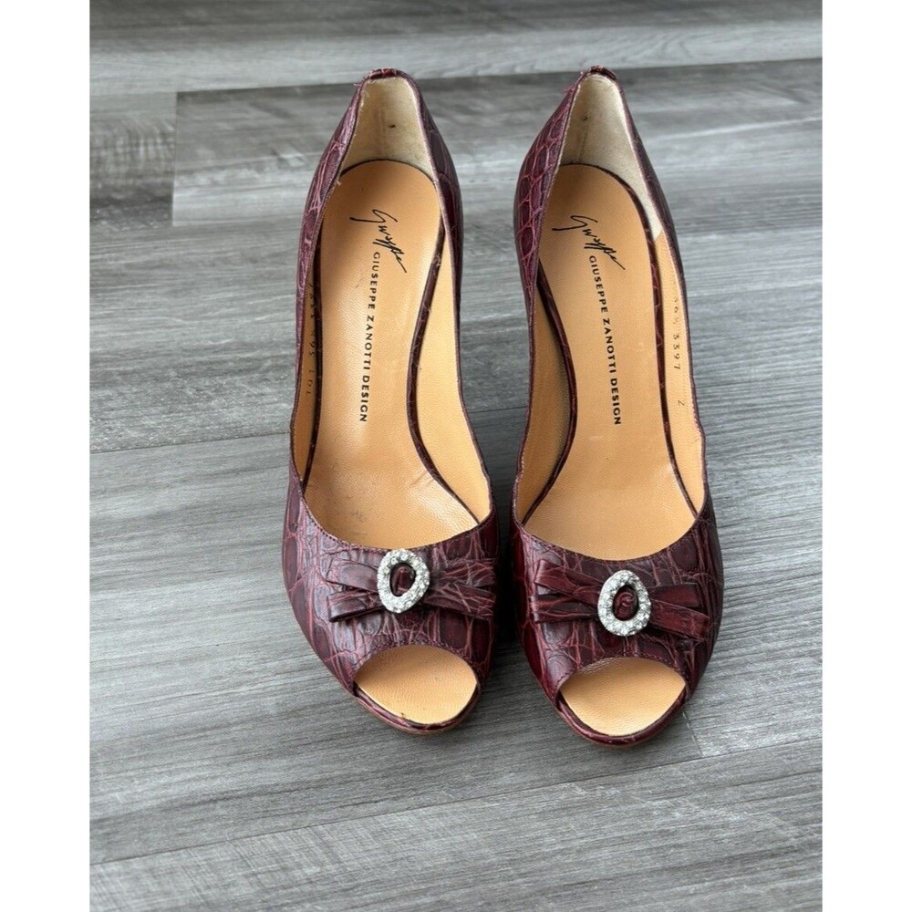 Giuseppe Zanotti Croc Embossed Peep Toe Heels Size 6.5 Reddish Brown Leather